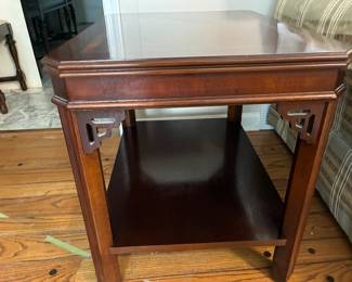 Lane Oriental style end table- excellent condition