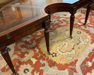 Demi-lune table