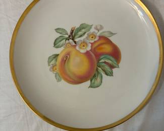 Set of 8 gold trim Hutschenreuther plates
