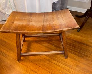 Wood curved stool