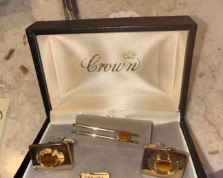 New cuff links - very nice selection of 10@ Crown sets