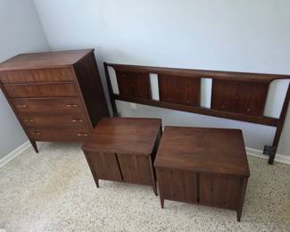 Modernage King size headboard, Chest of drawers & 2 Nightstands