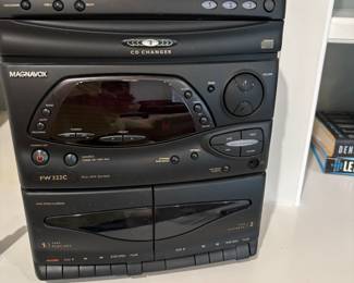 Magnavox FW322C CD & Tape Player