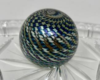Vintage 1993
Stuart Abelman Art Glass Paperweight