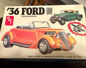1936 Ford Coupe / Roadster Model Car ready to be put together.
