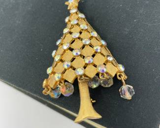 Gold Tone Christmas Tree Brooch / Pin with Crystals