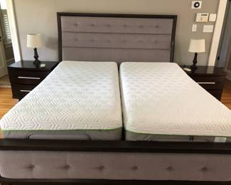 Tempur-pedic king bed with split mattress set