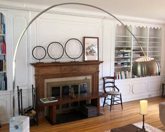 Arc lamp with marble base