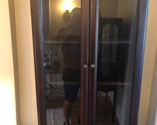 Bottom is a cabinet not drawers