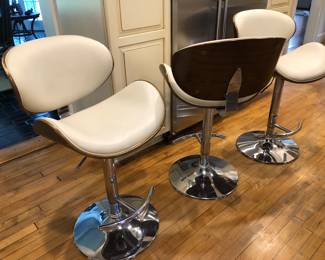 Kitchen bar stools 