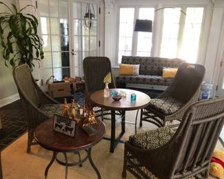 Ethan Allen 5 piece  wicker & rattan chairs with small round table 