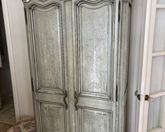 Armoire