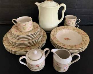 WR101Floral Dish Set