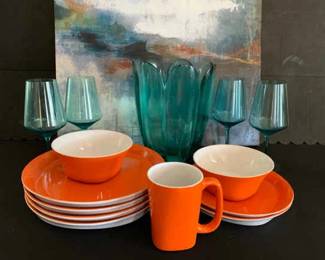 WR114Teal and Orange Kitchen