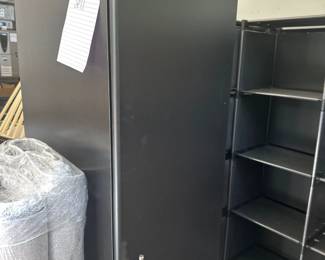 Storage cabinet