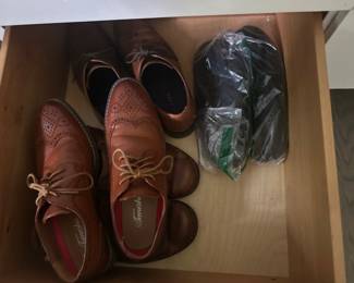 Men's dress shoes