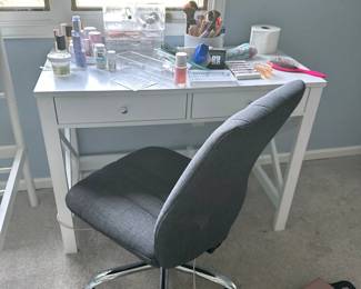 Desk & chair