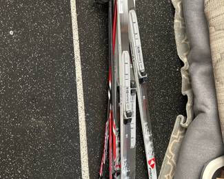 Skis