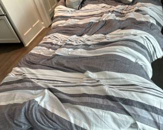 Adjustable bed