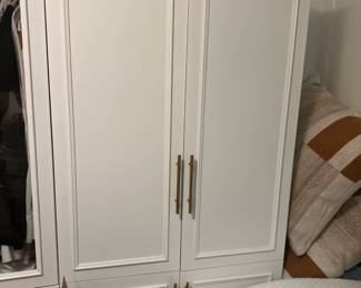 Armoire