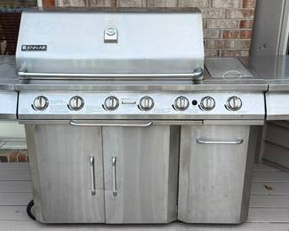 All stainless Steel Gas Grill by Jenn-Air. Perfect start to you outdoor kitchen