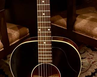 Rare Vintage Gibson LG-1 Sunburst Circa 1960's Gibson LG-1 Acoustic Guitar. with New Strings. Truly a beautiful instrument.