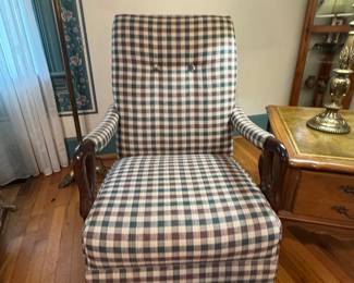 Vintage chair in great condition.