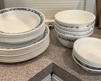 Vintage "old town blue" pattern corelle