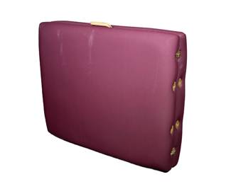 GOLDEN RATIO WOODWORKS BODYWORK TABLE | Purple upholstered folding massage/ bodywork table with adjustable legs
Dimensions: h. 34 x w. 30 x l. 73 in
