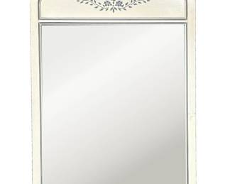 CARVED WOOD MIRROR | With rounded corners
Dimensions: h. 37.5 x w. 24.5 in