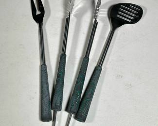 (3pc) GOLF THEME GRILL TOOLS | Including: golf club shaped spatula, golf ball form tongs, and fork. - l. 17 in