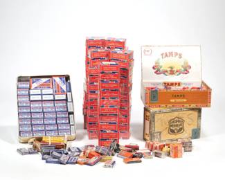 LARGE COLLECTION OF RAZOR BLADES | Including Princeton, Gilt Edge Hollow Ground, Jockey Blue, Slims and Lloyds among others. - w. 2.5 x l. 3 in (Box of Princeton)