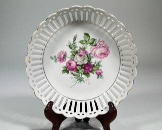 (1pc) German Porcelain Bowl | Reticulated bowl / low dish with openwork rim, decorated with roses and gold trim. Marked Germany. - h. 2.5 x dia. 12 in