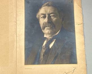 ARISTIDE BRIAND SIGNED SILVER GELATIN PRINT |
Signed silver gelatin print of Aristide Briand, former Prime Minister of France, Statesman, and 1926 Nobel Peace Prize winner. 13.5 x 10.25 in. sight - h. 18.5 x w. 13.5 in