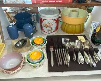 flatware set