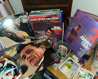 Some great LP record albums! LOTS OF JOHNNY CASH!