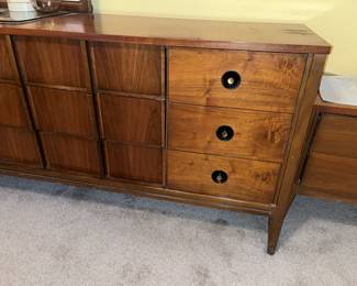 Long dresser