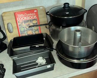 more bakeware