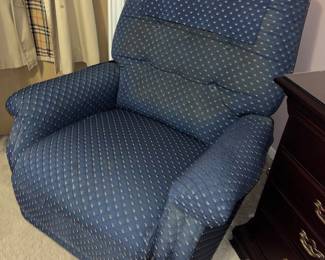 Large recliner