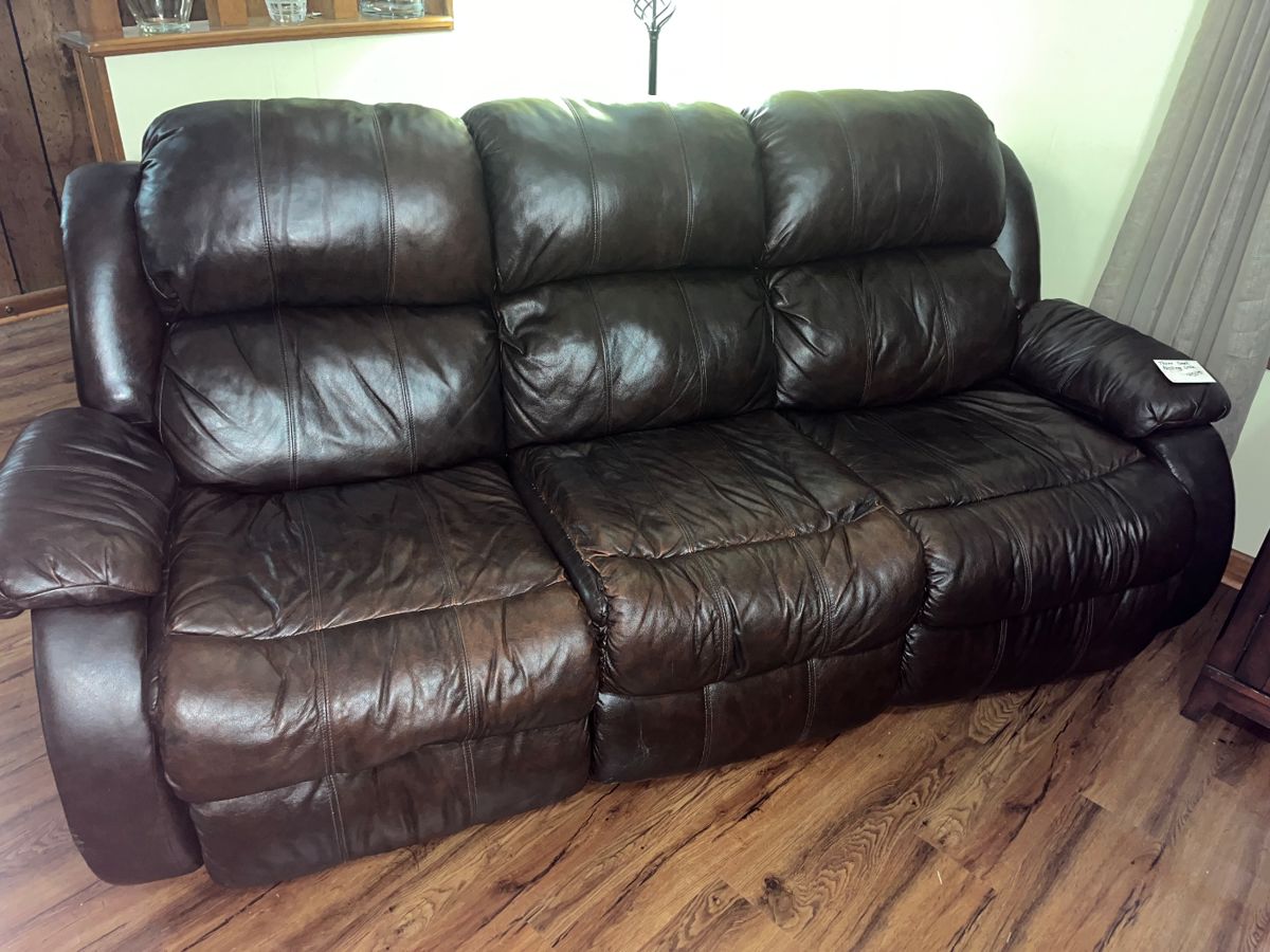 Great leather dual-recliner sofa!