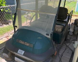 CLUB CAR GOLF CART
