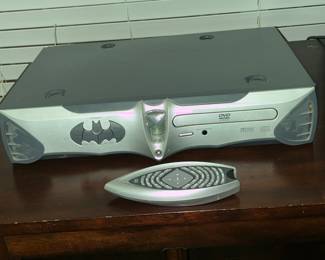 DVD PLAYER & REMOTE