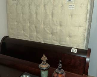 Queen sleigh bed & mattress set