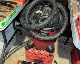 SMALL SHOP VAC