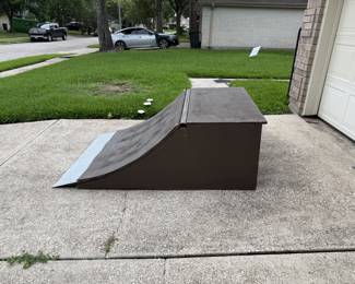 Skate ramp 80$
