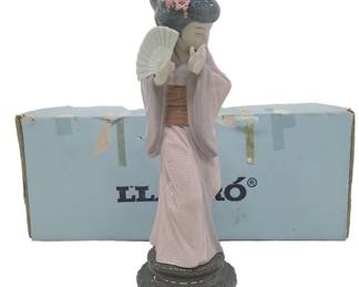 LLADRO' Brillo Japonesita timida 12" Figure