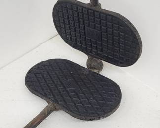 Pizzelle Waffle Iron