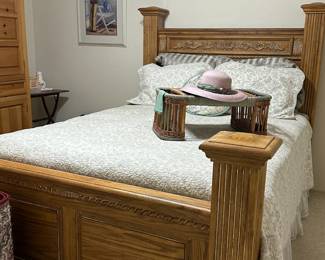 Wood Post Bed 