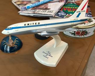 1970s United Airlines Desk Model
