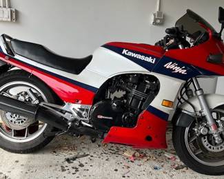 1986 Kawasaki Ninja 900cc Kawasaki(not at the sale, but is for sale with the family)